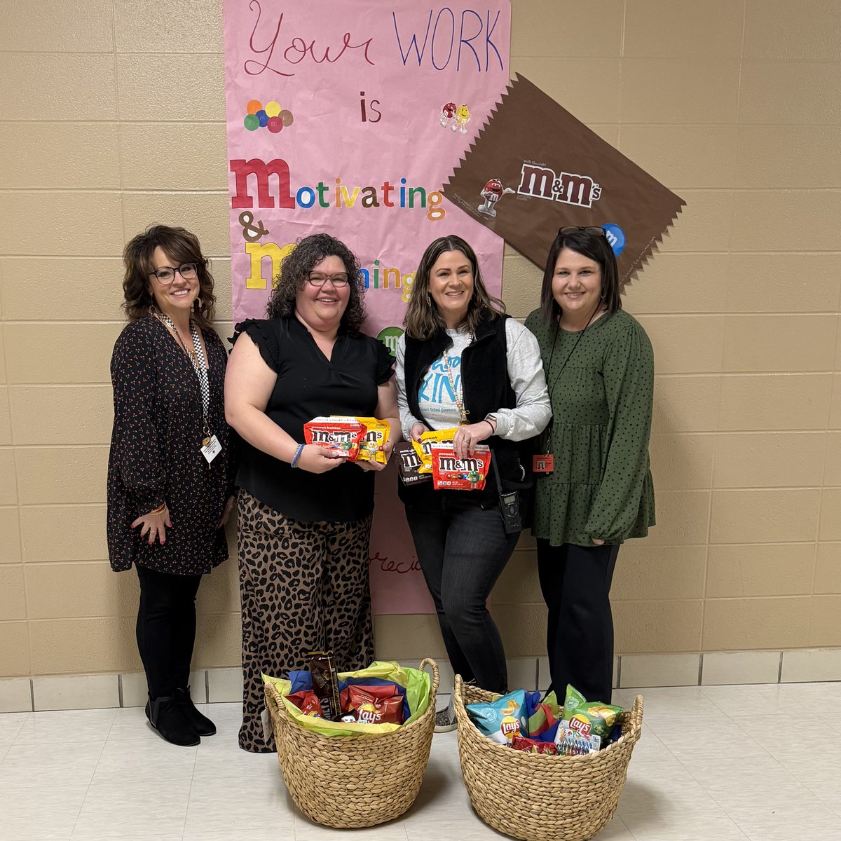 CREfamily's tweet photo. In true M&M style 🍫Counselor Appreciation Week was extra sweet at CRE! Inspired by Motivating and Meaningful support, students shared how their counselor makes them feel, matching emotions to M&M colors. Proof our counselors color lives every day 💛❤️💚 #crefamily #hustleheart https://t.co/RWcacLYDIl