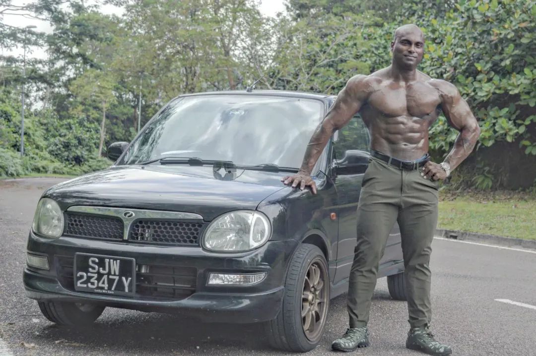 DestroyerDharma's tweet photo. The Last Singapore Perodua and Mr Singapore πΈπ¬
#MrSingapore #perodua #bodybuilder #menandcars #muscle #abs #sixpack #shredded #lean #delts #bodybuilders #bodybuilding #hotguy #hunk #muscles #fitness #destroyerdharma #hunkymen #musclesandfitness #vintagecar #Singapore #darkguy https://t.co/sY1ANcSg59