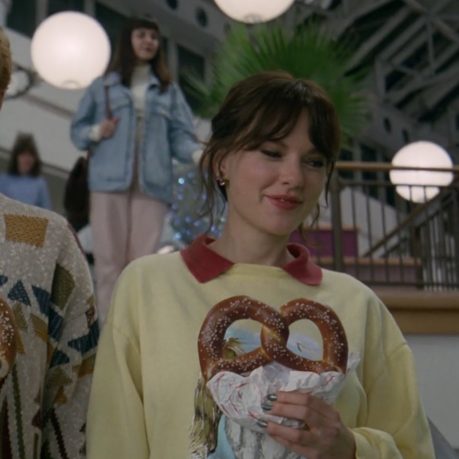 TheSwiftSociety's tweet image. We love you brunette Taylor