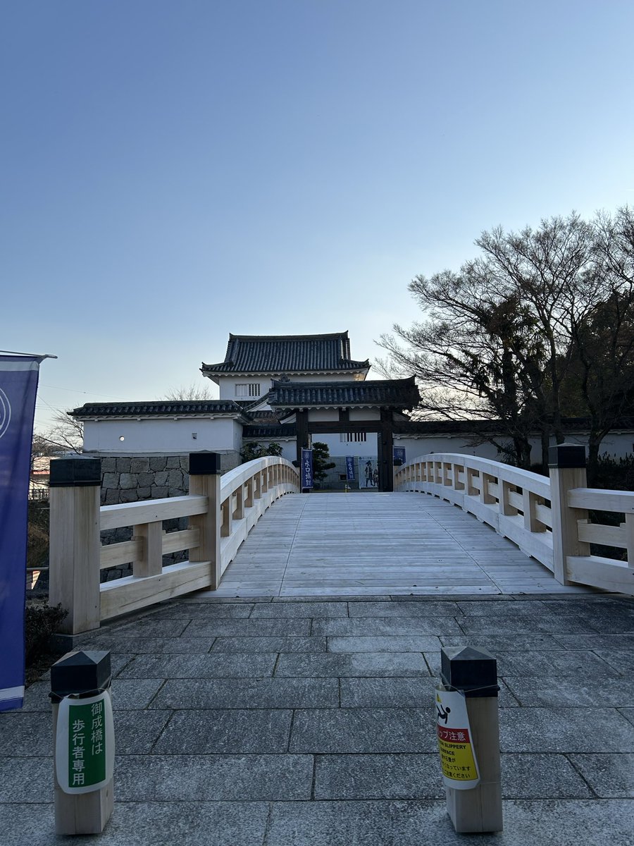 ta486ta's tweet photo. 公衆電話久しぶりに見た https://t.co/EWRLyTqe7V