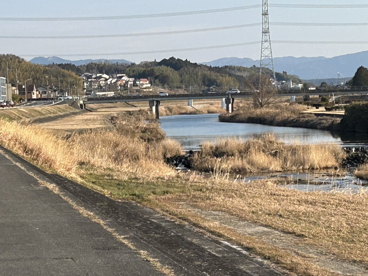 ta486ta's tweet photo. 公衆電話久しぶりに見た https://t.co/EWRLyTqe7V