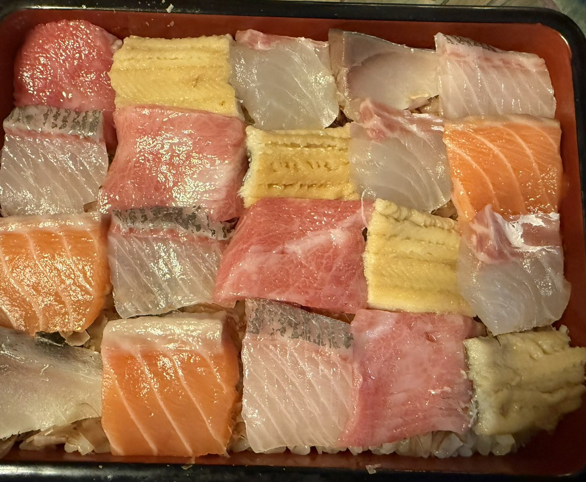 久しぶりに
散らさないちらし寿司
作ってみた
