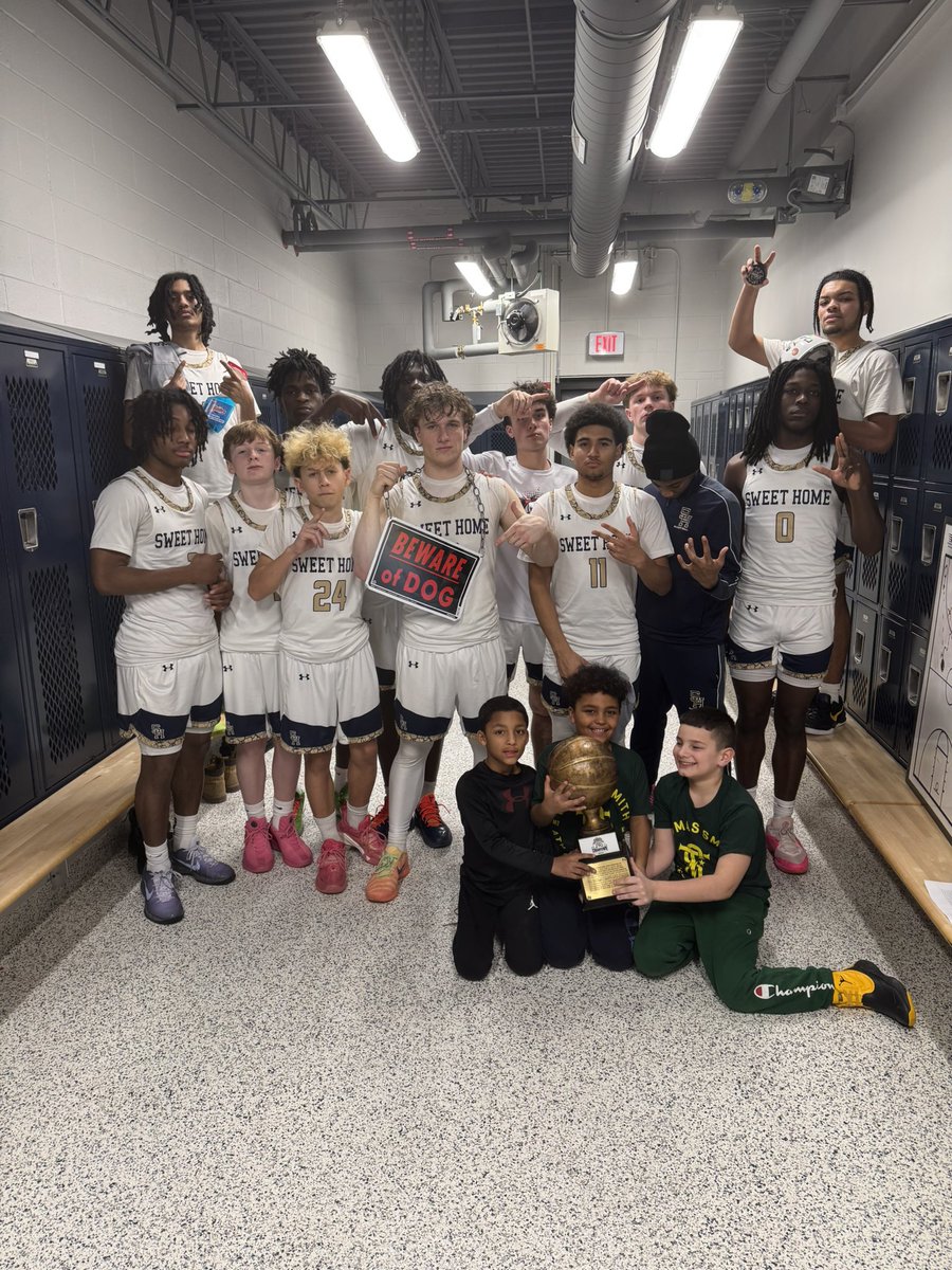 Picked up a gritty win over a hardworking, well coached <a href="/ACHSTigersBball/">Amherst Basketball</a> in a heated rivalry game for the 290 Classic. 
#together 
#panthergreat 
<a href="/SHCSDAthletics/">Sweet Home Athletics</a> <a href="/SweetHomeCSD/">Sweet Home Central School District</a> 
Beware of 🐕 : Quinten Wilhelm 
🧃: Noah Weiser  
👷🏾:  Mekaih Patterson   
🧽:Shaun McGrath