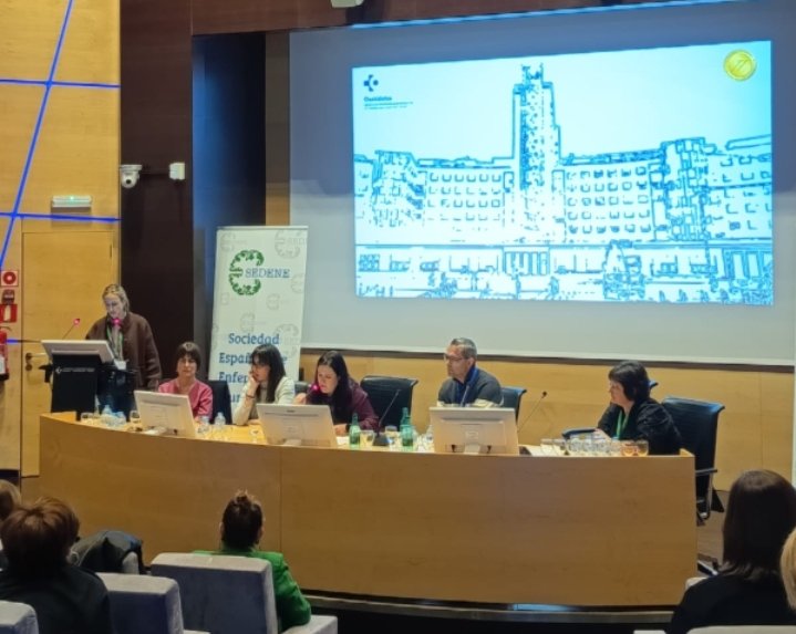 sedenered's tweet photo. Mesa 2. Avanzando en el cuidado neurológico: ¿hacia dónde vamos?
Nuevos paradigmas en demencias, voluntades anticipadas en ELA, atención integral en epilepsia y rehabilitación postictus. Decidir mejor para cuidar mejor.
#SEDENE #EnfermeríaNeurológica #CuidadosNeurológicos https://t.co/0zKVxV4OuM