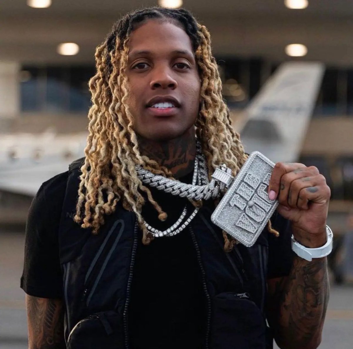 Rapper Lil Durk Turns His Life Around In Jail And Converts 13 People To Islam ☪️ 🇺🇸