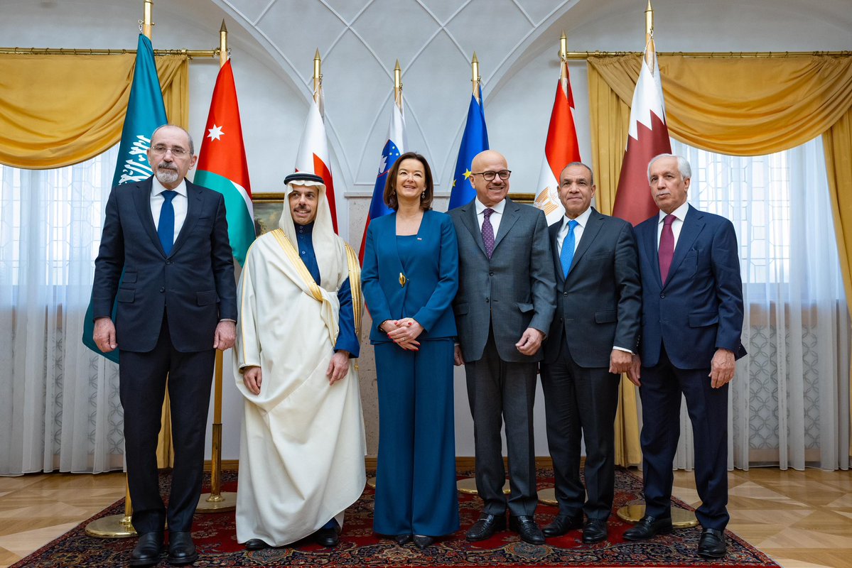 KSAMOFA's tweet image. #ليوبليانا | عقد صاحب السمو الأمير #فيصل_بن_فرحان @FaisalbinFarhan وزير الخارجية، ومعالي نائب رئيس الوزراء وزير الخارجية وشؤون المغتربين في المملكة الأردنية الهاشمية أيمن الصفدي، ومعالي وزير خارجية جمهورية مصر العربية الدكتور بدر العبدالعاطي، وسعادة وزير خارجية مملكة البحرين…