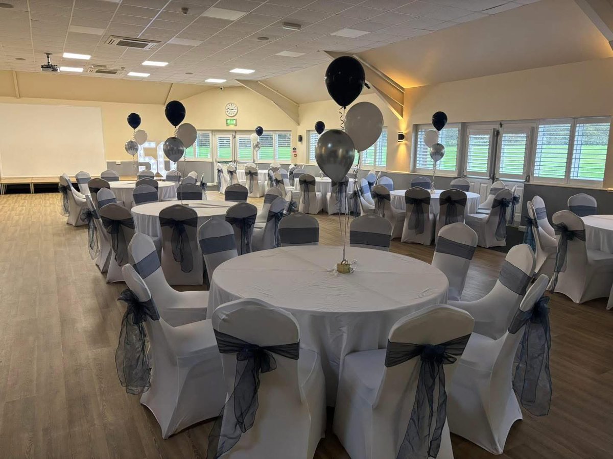 SP_Pavilion's tweet image. 🍾 Do you have a Celebration in 2️⃣6️⃣? 🥂

Get in touch today ‼️

Room just £100💷
Catering from £6🍲
180 seat venue 🕺🏼
Gin bar 🍸
Large parking 🚘

➡️ stpeterspavilion.org.uk
☎️ 01942-521381

#sppavilion #functionroom #venue #party #wigan #bar #Catering