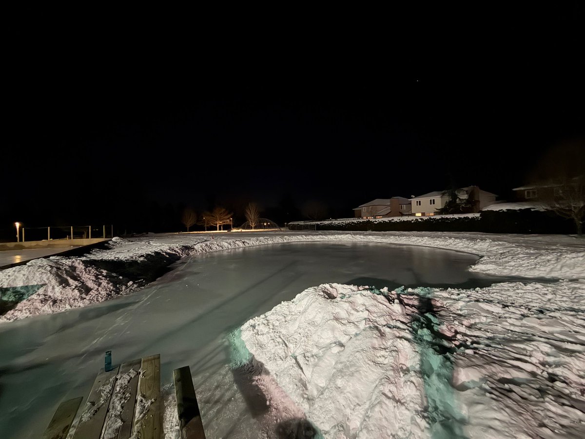 MakiRink tweet media