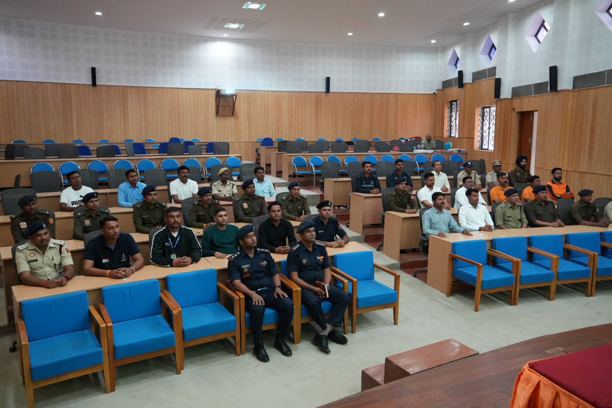 Closing of Vertical Rope Rescue Course (offline) for Civil Defence at ...