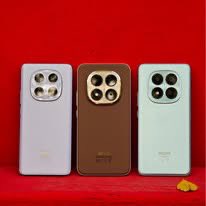 MoshPhiphi's tweet photo. Loving yourself means getting yourself better things and yeah with these Redmi Note 15 series, you will have proven to love yourself coz they’re here to make your life better.

#RedmiNote15Launch https://t.co/D2uuqj5Vqn