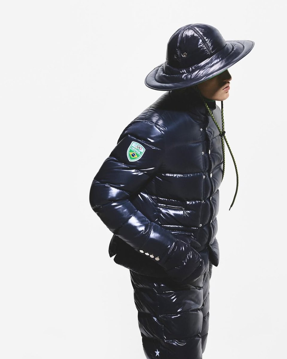 forumeplay's tweet image. Chocado com o uniforme do Brasil nas Olimpíadas de Inverno.