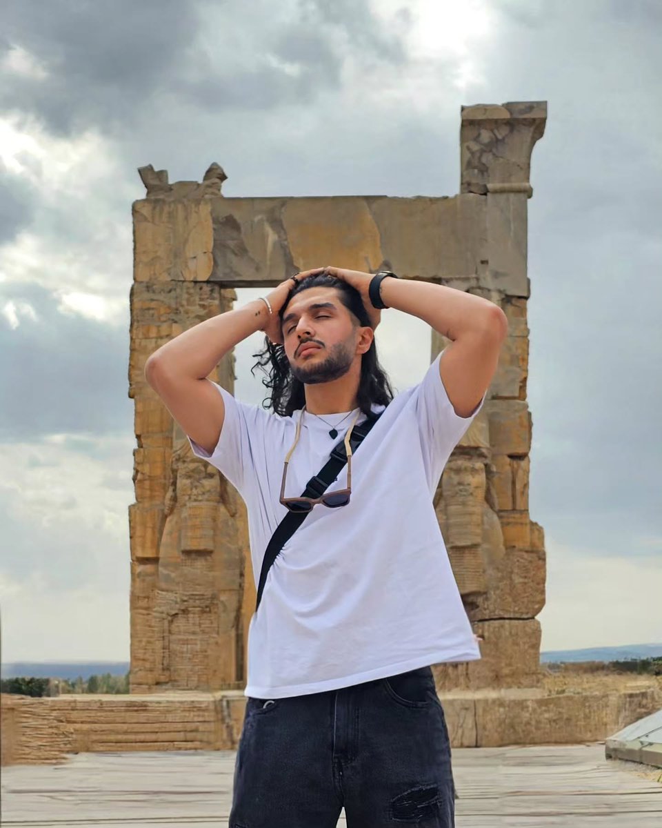 bell..⁷∙²⁰¹³ tweet media