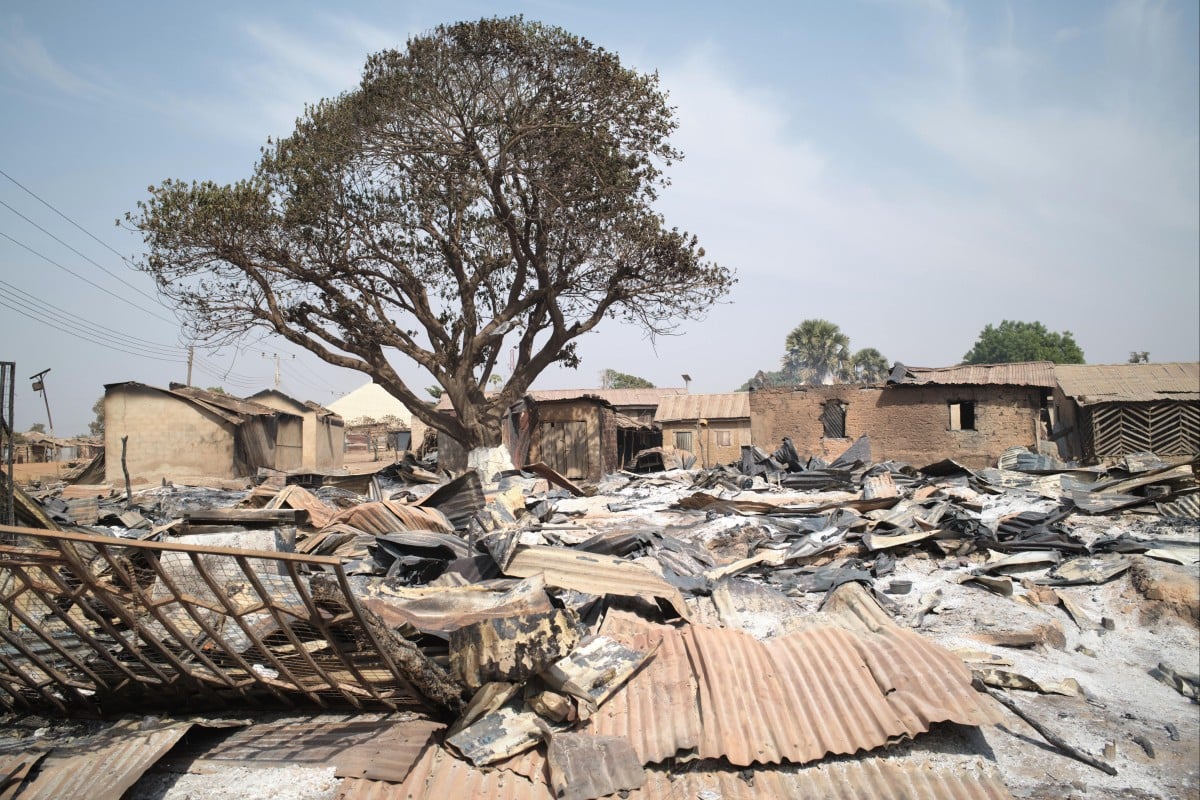 Dexnews_Org's tweet photo. ‘Burned in their houses’: survivors recount terror of Nigeria massacre.
https://t.co/NkhBypc3fu

#Houses #Terror  #Nigeria  #woro https://t.co/PeQTsTy6RZ