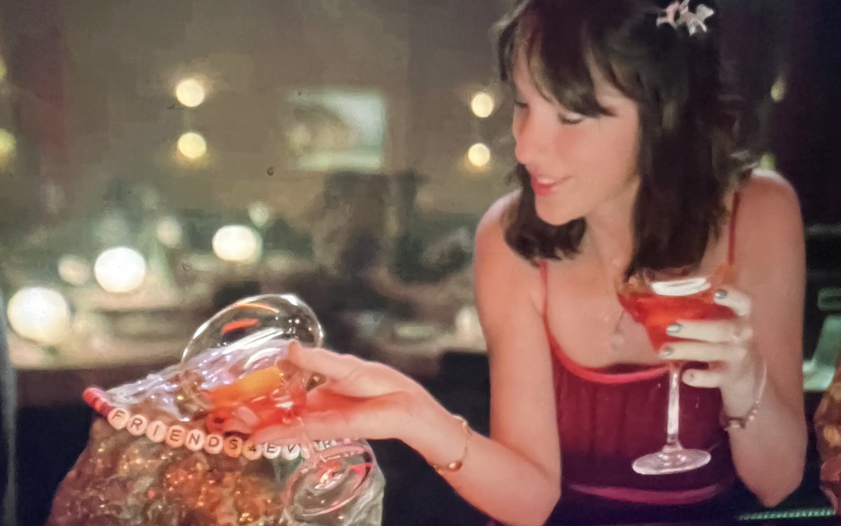 LaTayMexicana's tweet photo. El ex de ella es una roca que no hacía nada ni por ella ni por la relación y la ex de el es un cactus que se la pasaba espinándolo/lastimándolo a pesar de que la trataba bien https://t.co/Hca1zZRSGf
