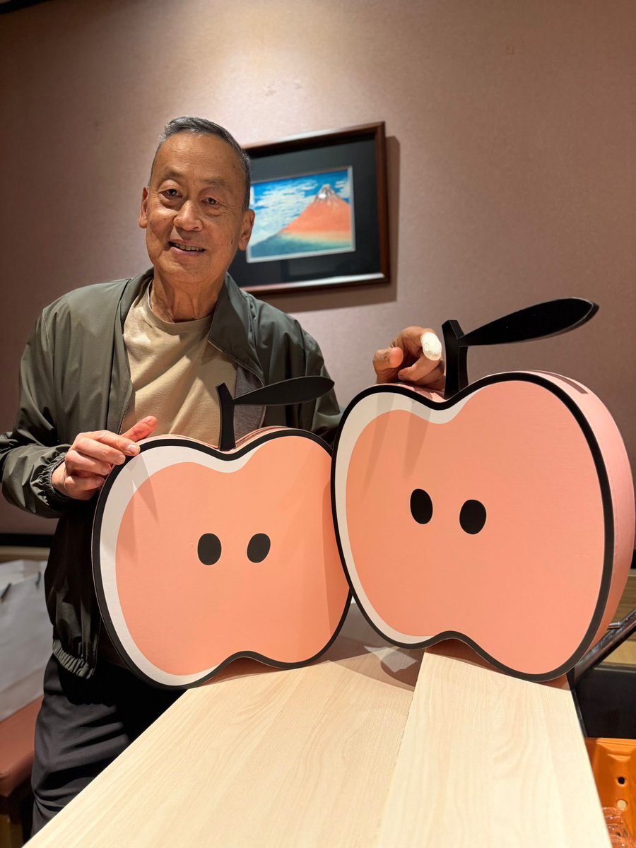 พบกันวันจันทร์ที่ 9 บ่าย 2 โมงที่สยามพารากอน ชั้น G ครับ…. สดชื่นในวิตามินจากผลไม้บวก caffeine kick ที่ต้องการ อร่อย ทานง่าย #bibi #bibiclub #juicebar #coffeeandjuice