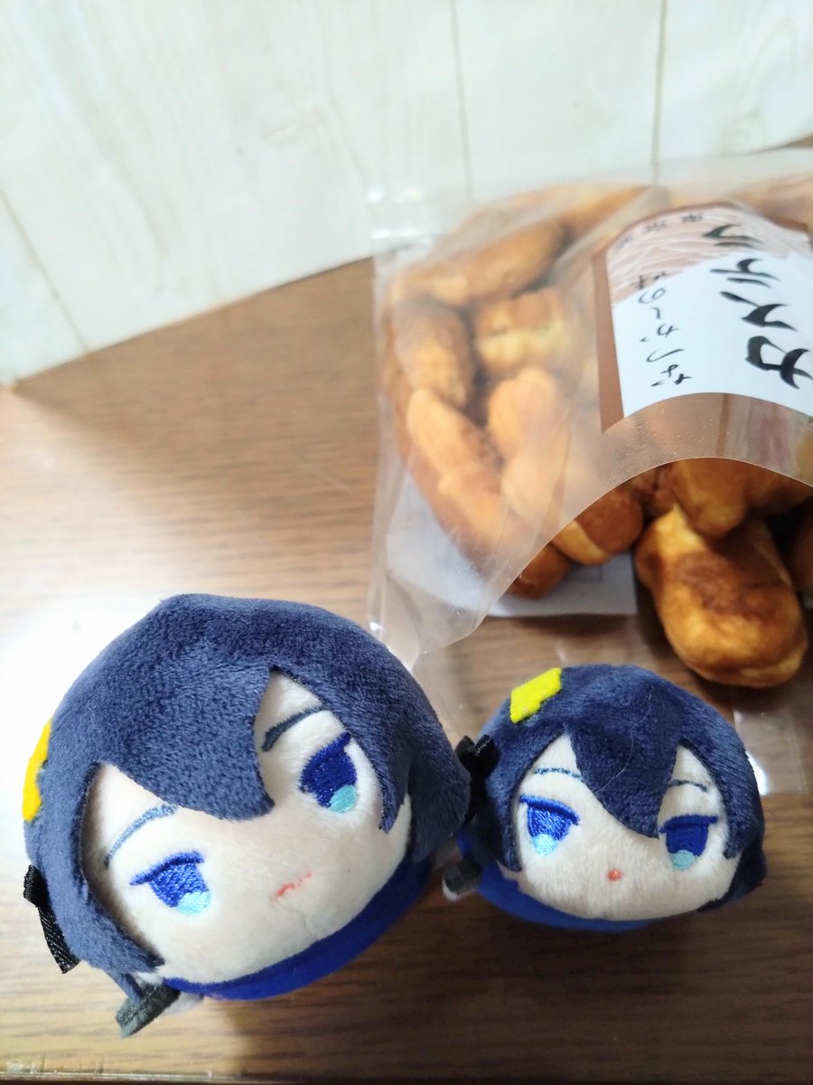 #金曜日だからおもち貼る
ちよこ本丸のおねだり上手さん☺️