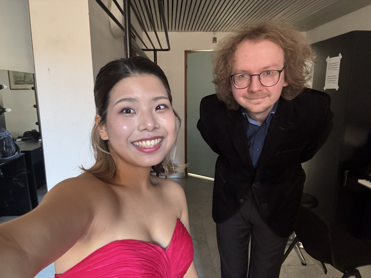 明日からは、イタリア🇮🇹
パヴィアでテアトロ・フラスキーニのコンサートシリーズ「La Domenica dei Talenti」にてピアニストのセルゲイ・レドキンとの、リサイタルです！
パガニーニ国際コンクールでも伴奏に駆けつけてくれた友達との演奏がとっても楽しみです！