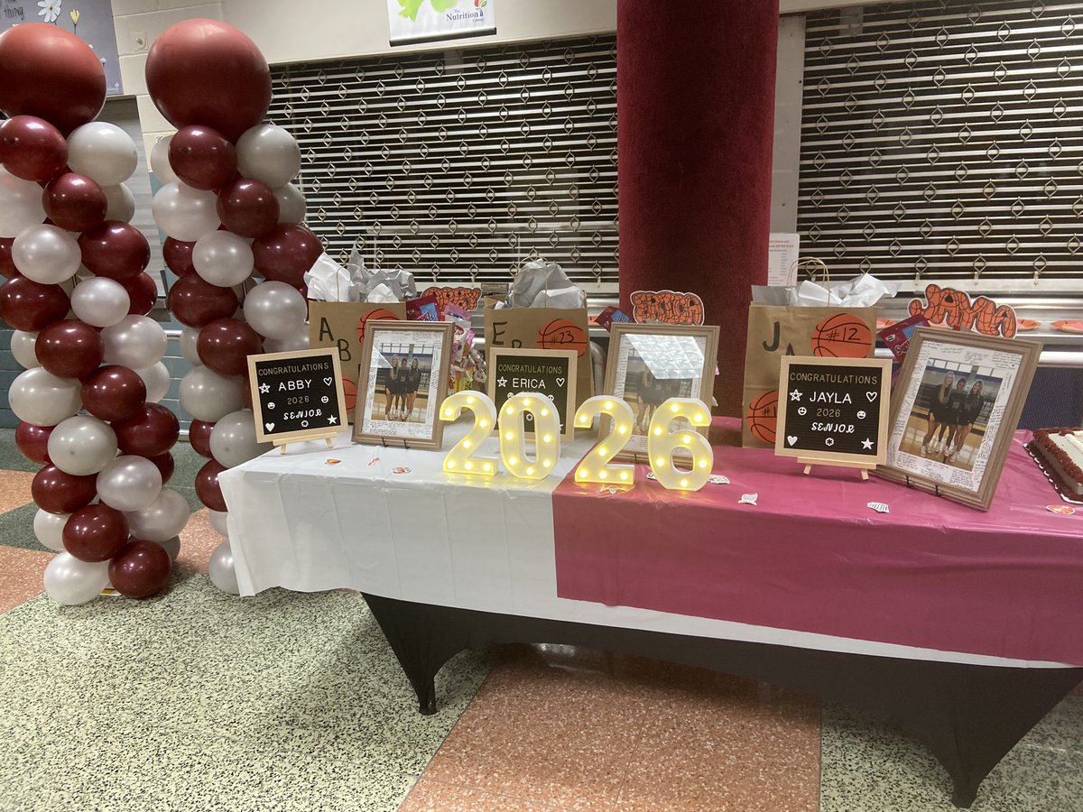 GCC_GBB_BOOSTER's tweet photo. Celebrated our Seniors last evening!!  Wishing them continued success this season! The best is yet to come! 
👏🏻🏀 https://t.co/JY33UpYdgZ