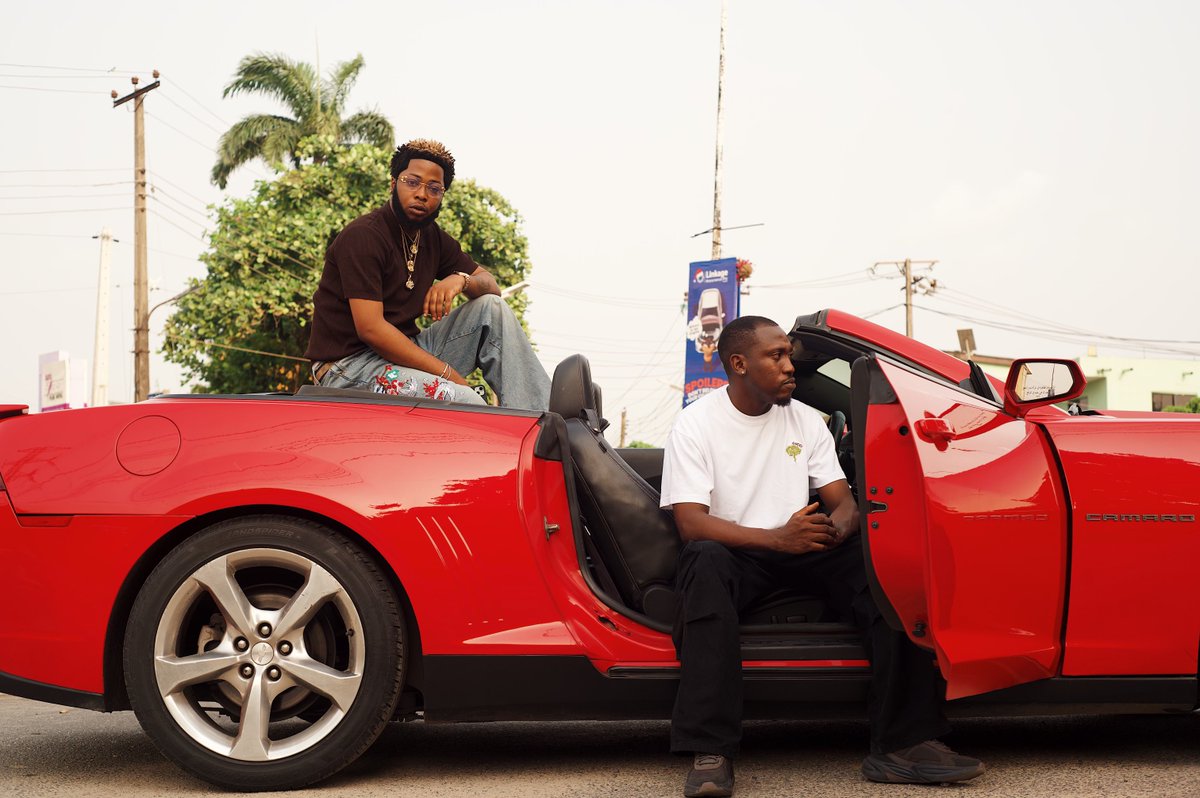 🚨 OUT NOW 🚨

👥 SILLYBILLY &amp; SMALLZTHEDJ
📀 GLIZZYYY