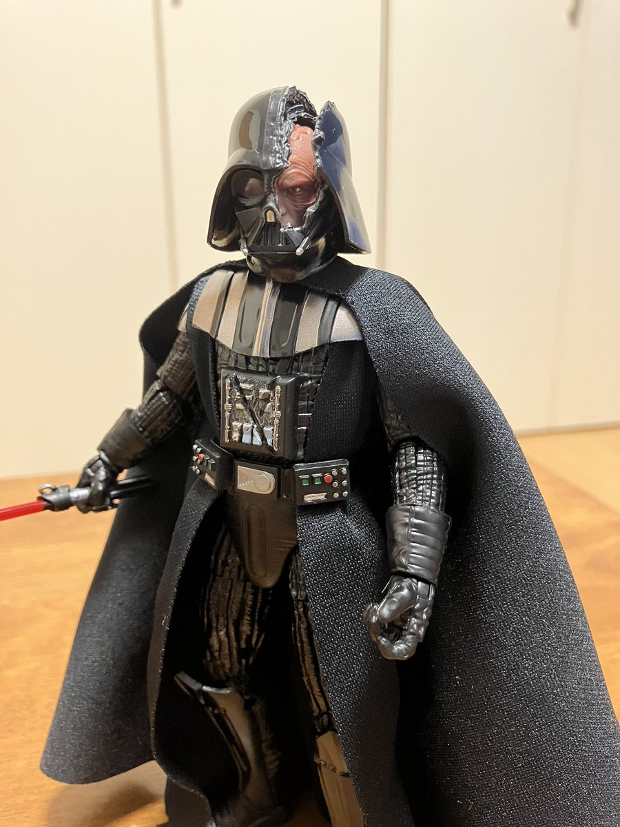 pakuta816's tweet photo. ヘルメットが壊れてるのがすごく良い
買ってよかった。ダースベイダーのフィギュアの中で一番好きかも
#ブラックシリーズ https://t.co/SPQXVnkt7D