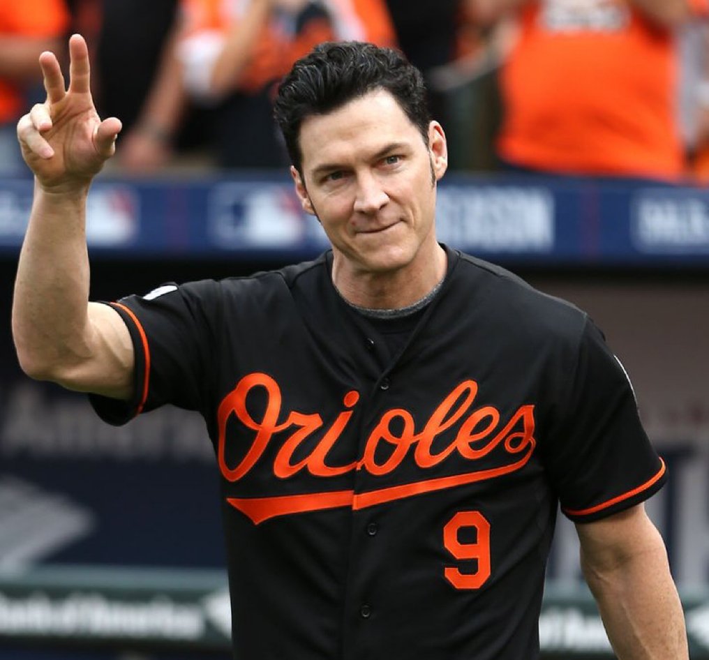 thriftdork's tweet image. If Brady Anderson isn't on todays #franchisefavorites for the @Orioles then @LaurenShehadi is definitely going to let Matty V and Harold hear it.  #dmv #sideburns #MLBNHotStove @MLBNetwork