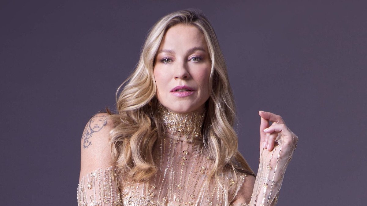 QGdoPOP's tweet image. Luana Piovani DETONA Lula por apoiar a privatização de hidrovias no Rio Tocantins, onde possuem indígenas:

“Como passar pano para o Lula? Vendo ele rifar nossas riquezas e reservas naturais? Faz evento pra ‘segurança’ da mulher enquanto assina o decreto de m0rte da gente.”