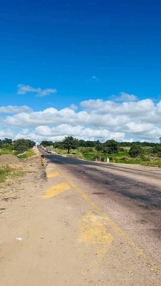 lnnocent191535's tweet image. R71 bridge near Lulekani, Phalaborwa, #Reopened after flood damage repairs 🚧. RAL acted swiftly to restore access. Big relief for motorists &amp;amp; local businesses.

 #Lulekani
 #R71 #FloodRelief
#SaNationalTrafficUpdates