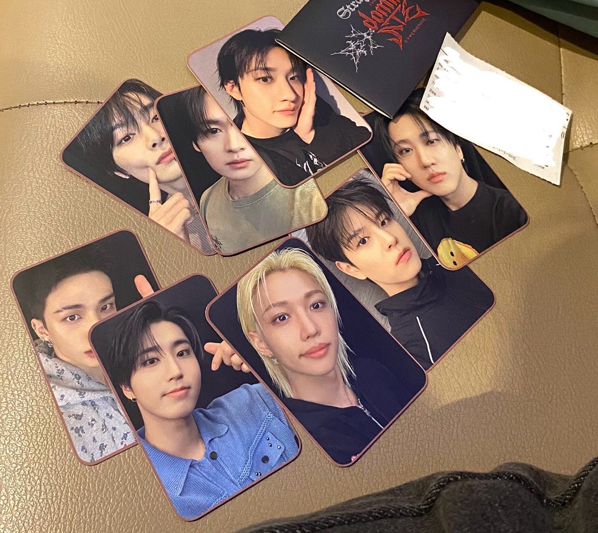 tessjus's tweet photo. adaakahh yg mau sharing pc benefit stray kids the dominate??? 20k/each yaa :] soalnya aku mau take minchan ajaa

wts pc photocard stray kids the dominate experience https://t.co/UDgFbuhxbk