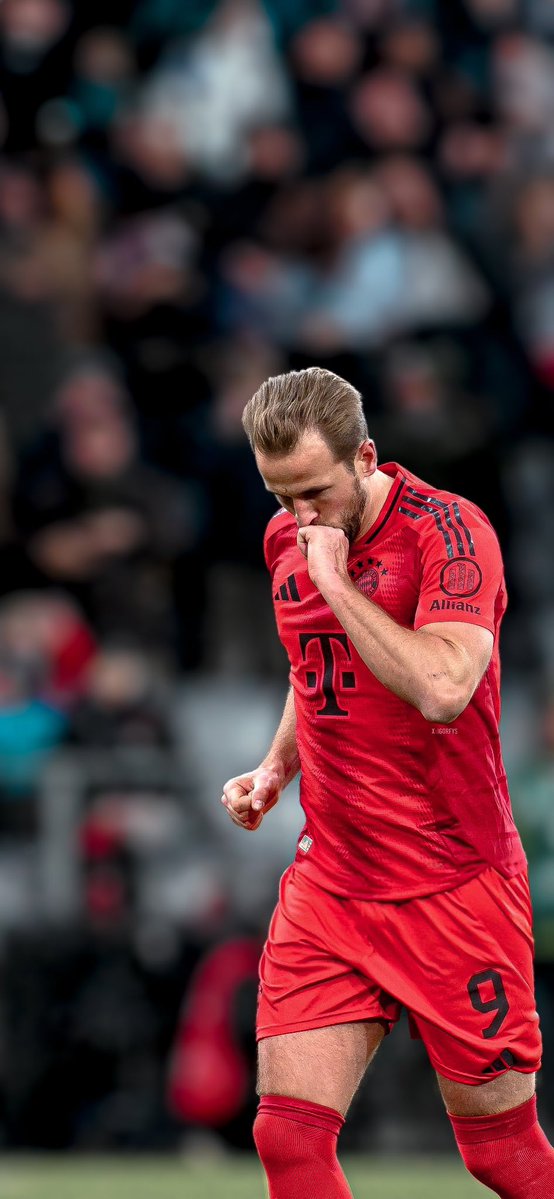 휴대폰 뒷면에 해케 사진넣고 다니는데
오늘 만난 분이
“저 이분 알아요! ㅅㅎㅁ옆에 있는 분이잖아요~”
이러셨음 이래서 일반인이 더 무서운거구나 깨달았음