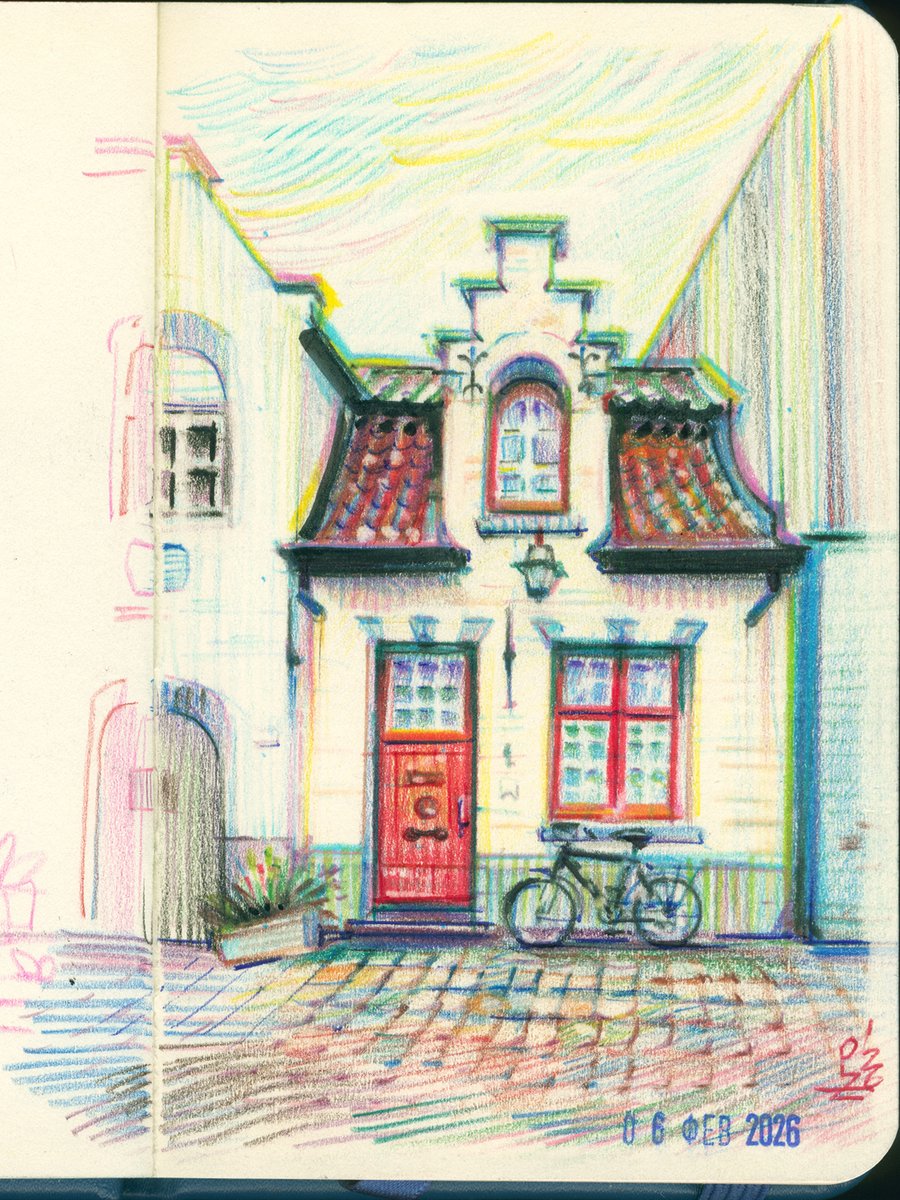 pakowacz's tweet photo. have a fun drawing a vintage house in Brugge with colored pencils 🪴🏠🚲 here is a short video of the process #urbansketching #sketchbook #art https://t.co/8P2FMjozfx https://t.co/9Emm9ho7Ck