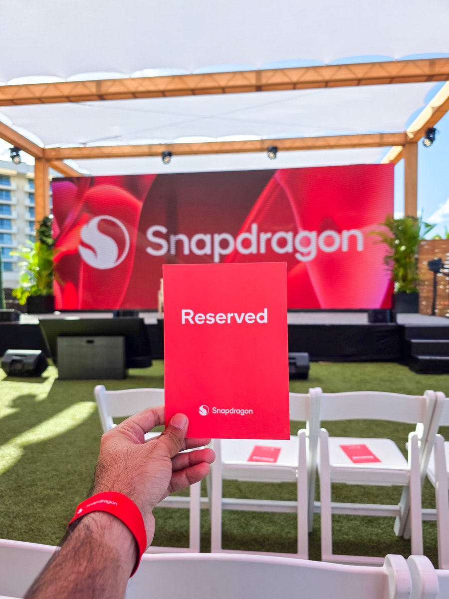 BhaumikBheda1's tweet image. At #SnapdragonSummit, the @Snapdragon Insiders got the best seats in the house!

A perfect frame for #FebruaryFrames!

Shot #WithGalaxy @SamsungMobileUS S25 Ultra #ShotonSnapdragon @Snapdragon