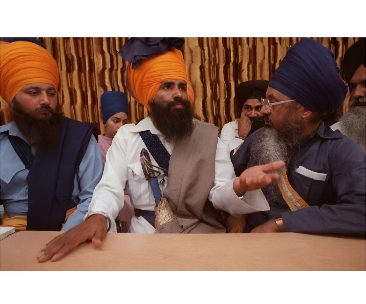 Talwinder Singh Parmar, centre, with other leaders of the Babar Khalsa at a press conference in 1987.
Via : Wayne Leidenfrost Postmedia News