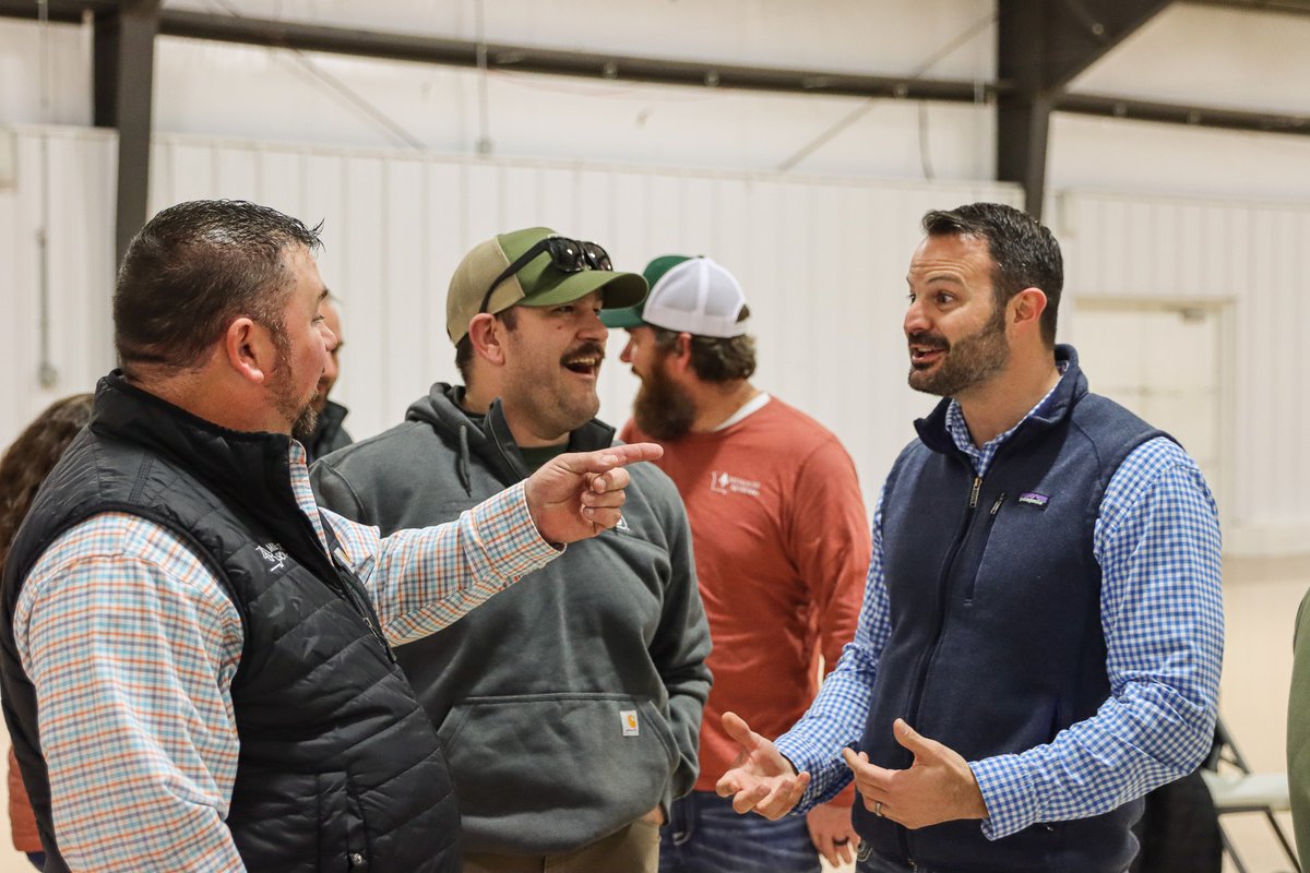 missourisoybean's tweet photo. District 2 understood the assignment. 🌱

Great crowd, sharp discussion, and strong farmer fellowship at last night’s Winter Meeting.

The statewide tour keeps rolling. https://t.co/DMr9ONWkGX