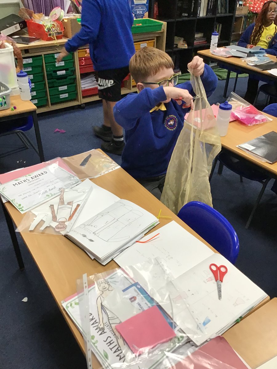 Mrs Shields tweet media