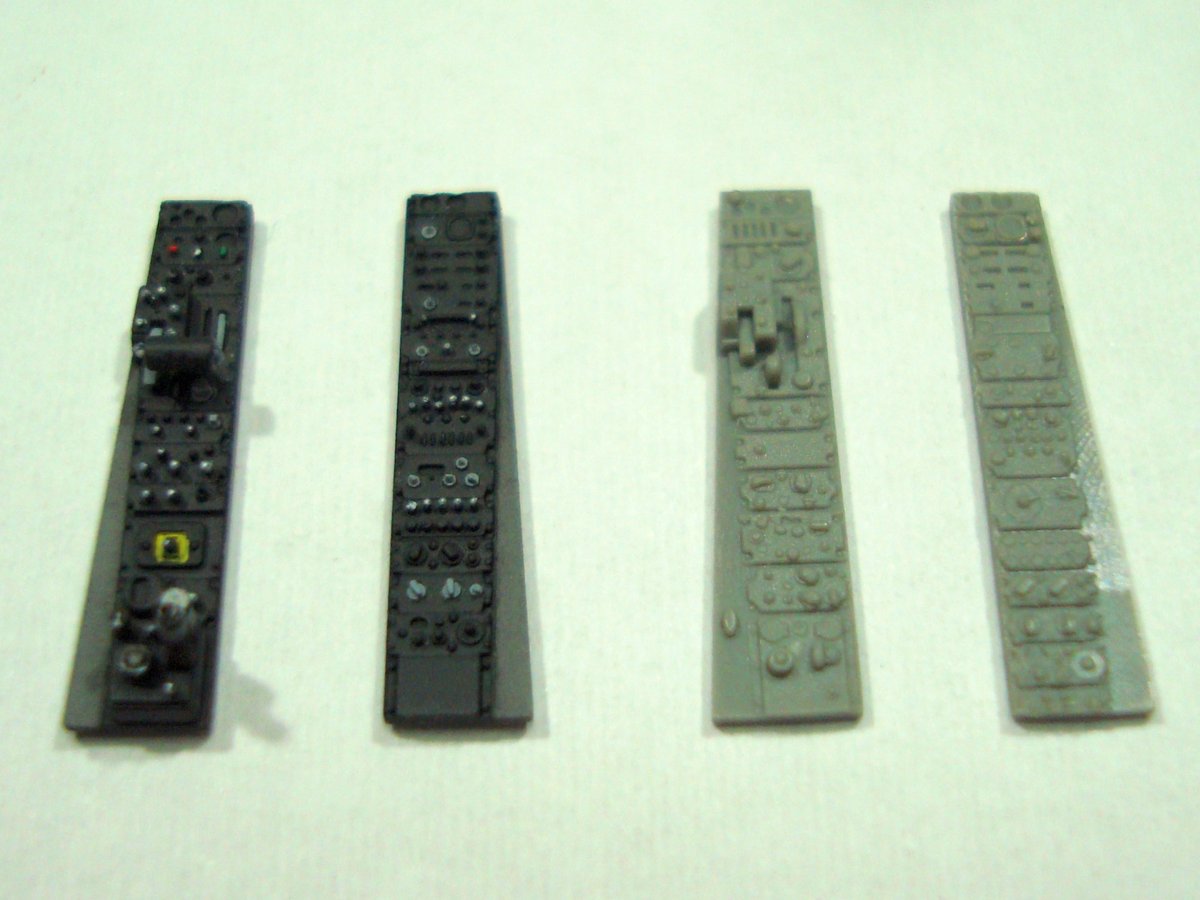 mosuke_models's tweet photo. サイドパネルを制作しました。フロントの経験から細かいスイッチは一体で出力して、比較的大きめのノブスイッチだけ別パーツで出力し植えてみました。
この方法が手間と見栄えのバランスが良さそうです。
#模型 #プラモデル #スケールモデル #scalemodels https://t.co/pjGDp2ED0g