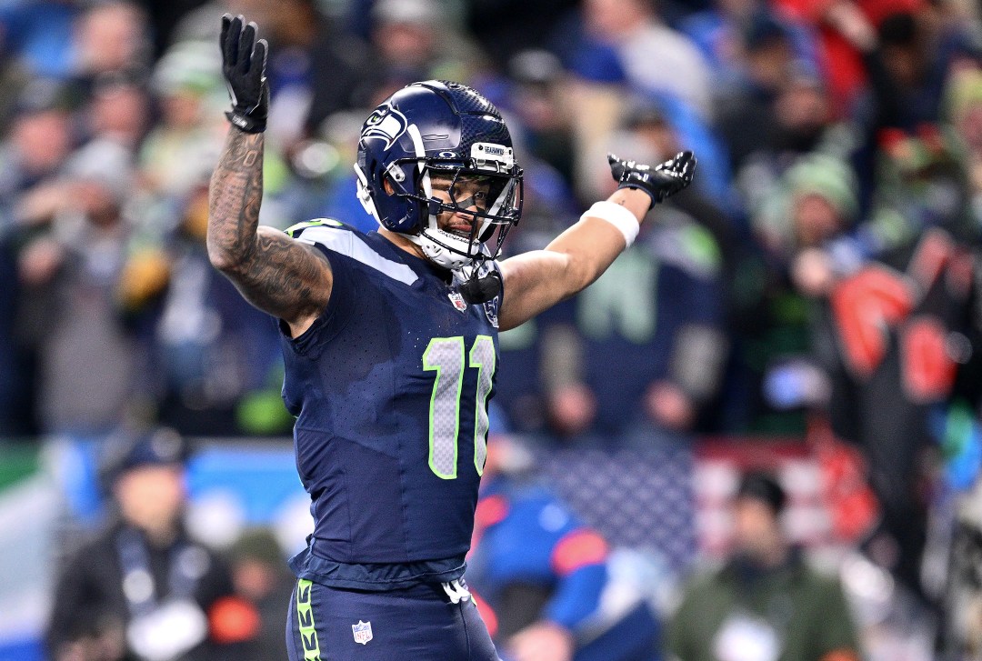 Ja'Marr Chase in 2024: 

• 127 catches
• 1,708 yards
• 17 TDs
* Triple crown winner *

Not a single OPOTY vote

Jaxon Smith-Njigba in 2025:

• 119 catches
• 1,793 yards
• 10 TDs
*Offensive play of the year*