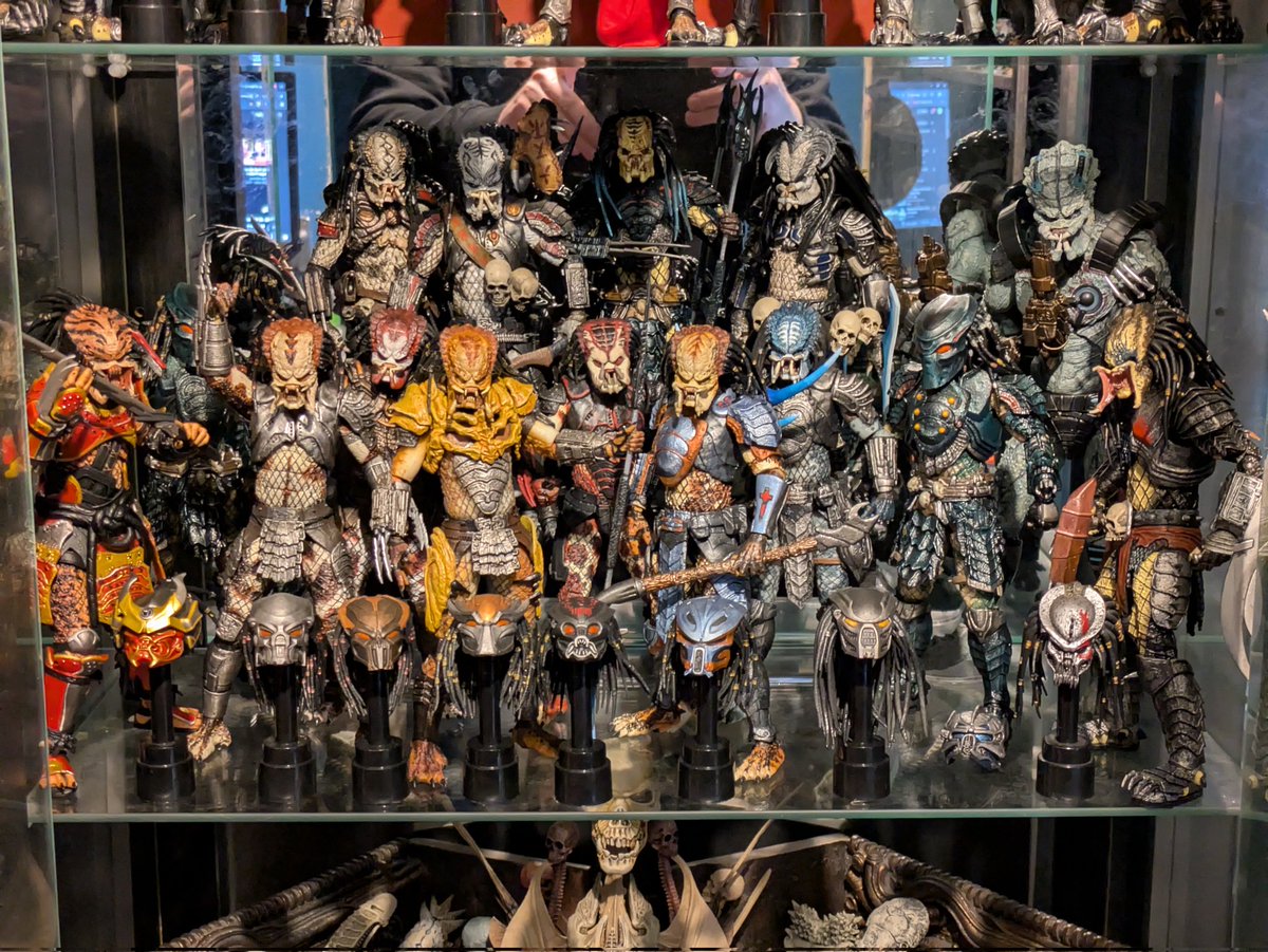 "Eyes up Voodoo!" The Samurai Predator arrived and is awesome! <a href="/NECA_TOYS/">NECA</a> <a href="/PHGTheGame/">Predator: Hunting Grounds</a>