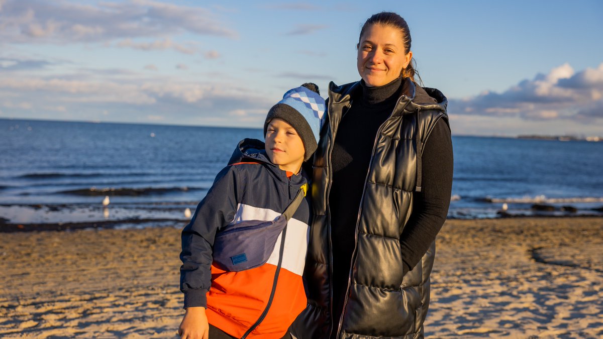 UNHCRPoland's tweet photo. Happy #WaitangiDay, New Zealand! 🎉🇳🇿

Ngā mihi nui to the Government and people of Aotearoa for your partnership and support for those fleeing conflict and persecution, and for promoting dignity and protection for all. 🇳🇿🇵🇱

@NZinWarsaw https://t.co/BJnyeAh7dV