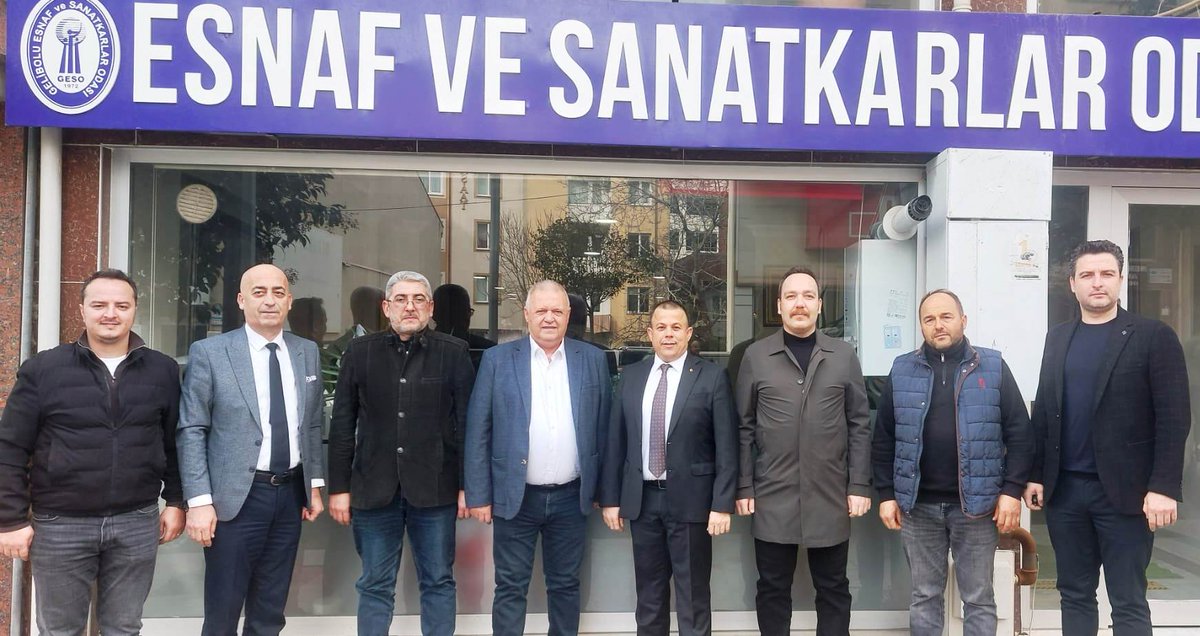 Odamız Yönetim Kurulu ve Meclis Başkanımız, yapılan seçimlerin ardından göreve yeniden seçilen Gelibolu Esnaf ve Sanatkârlar Odası Başkanı Sayın Ahmet Nalbant’ı makamında ziyaret etti.
Nazik ev sahipliği için kendilerine teşekkür eder, yeni dönemin hayırlı olmasını dileriz.