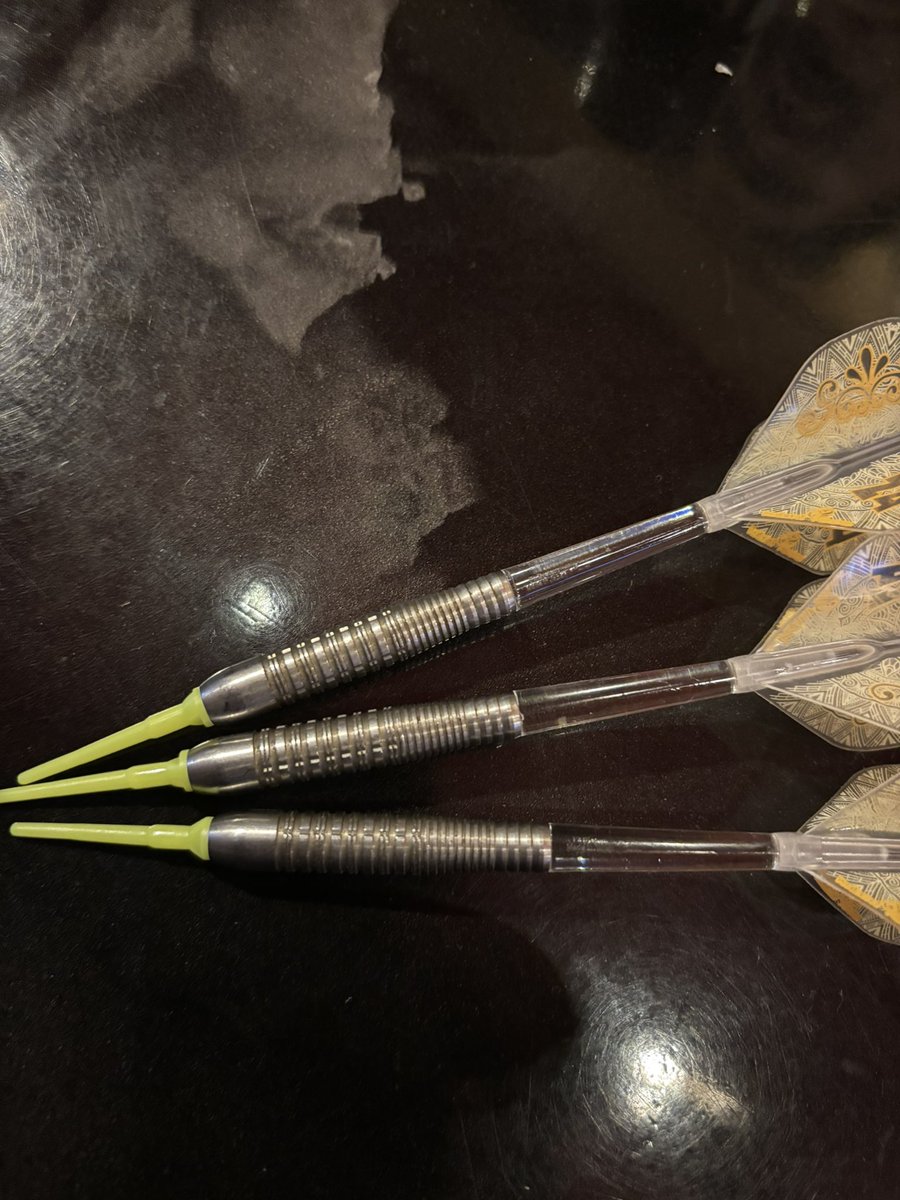 このバレル知ってる人いますか？
どこのメーカーのなんてバレルか教えて欲しいです！！