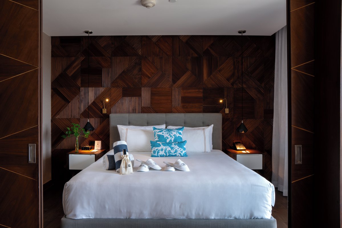 A bedroom designed for rest and relaxation. Comfort and style at #TheFivesDowntown
Book now bit.ly/TheFivesHotels
 
#TheFivesHotels #RivieraMaya #FeelTheFives