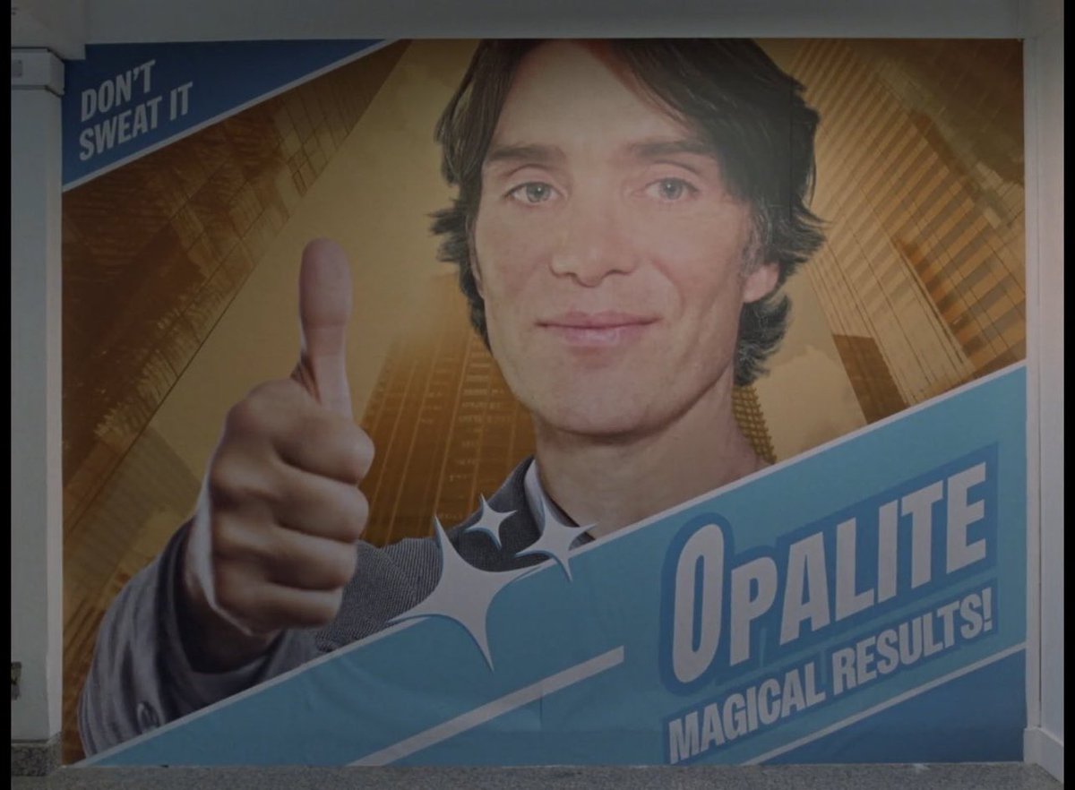 I don’t know if anyone understands the dimensions of Taylor Swift delivering us a SMILING Cillian Murphy with his thumb up. This is insane