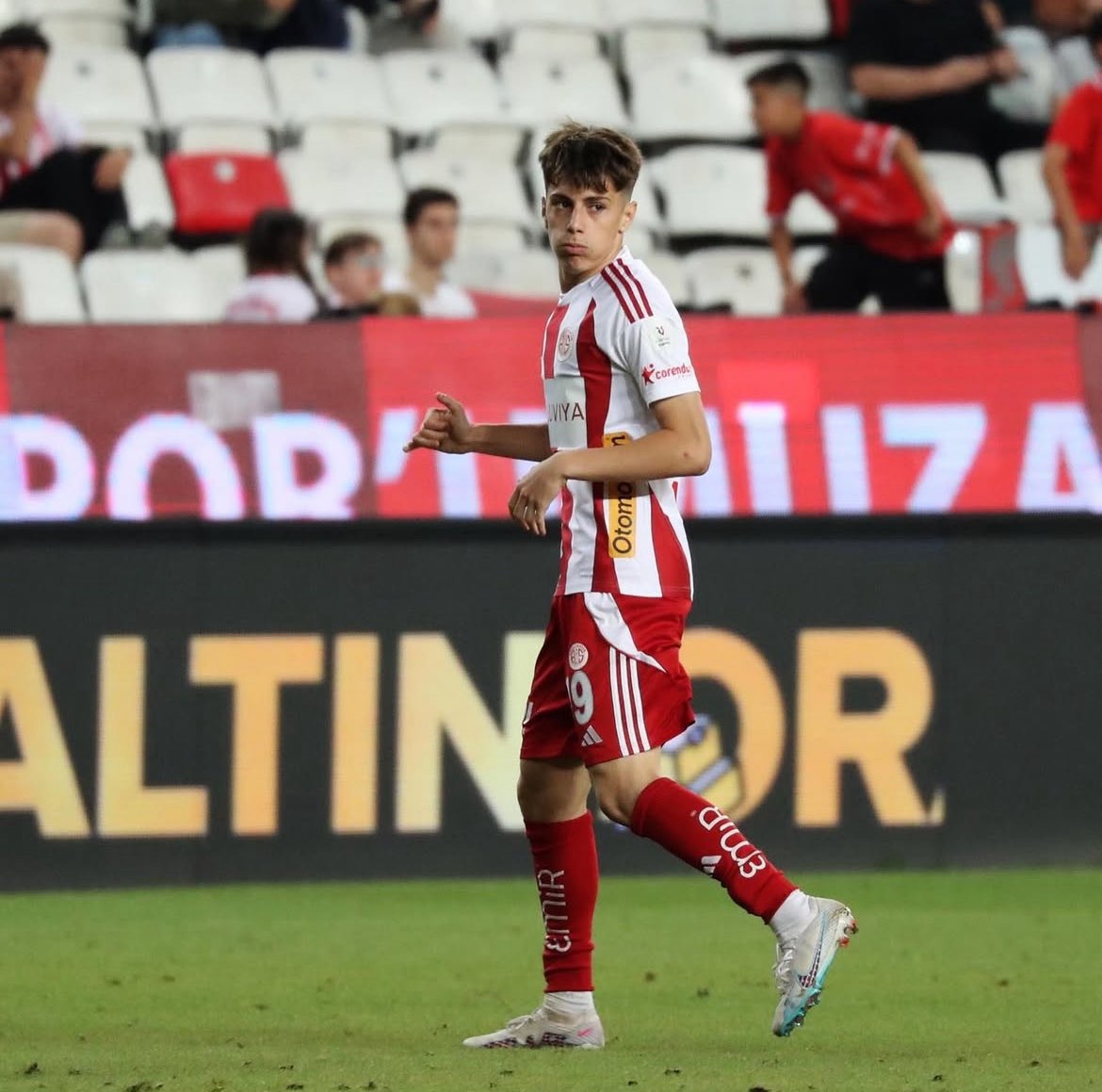 Tek Yol FENER tweet media