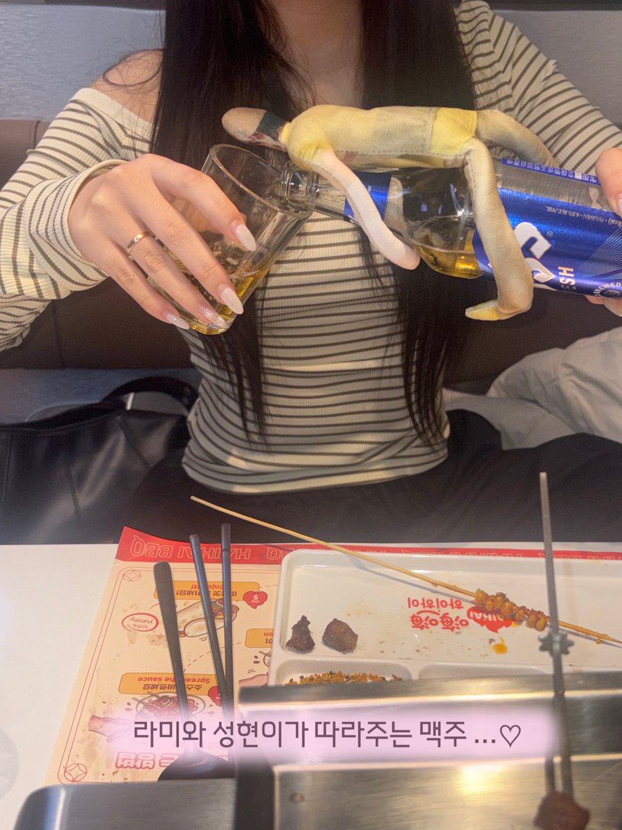 caxeei's tweet photo. 적당히론배가차지않아🦛🦛 https://t.co/72pZsrEbyR