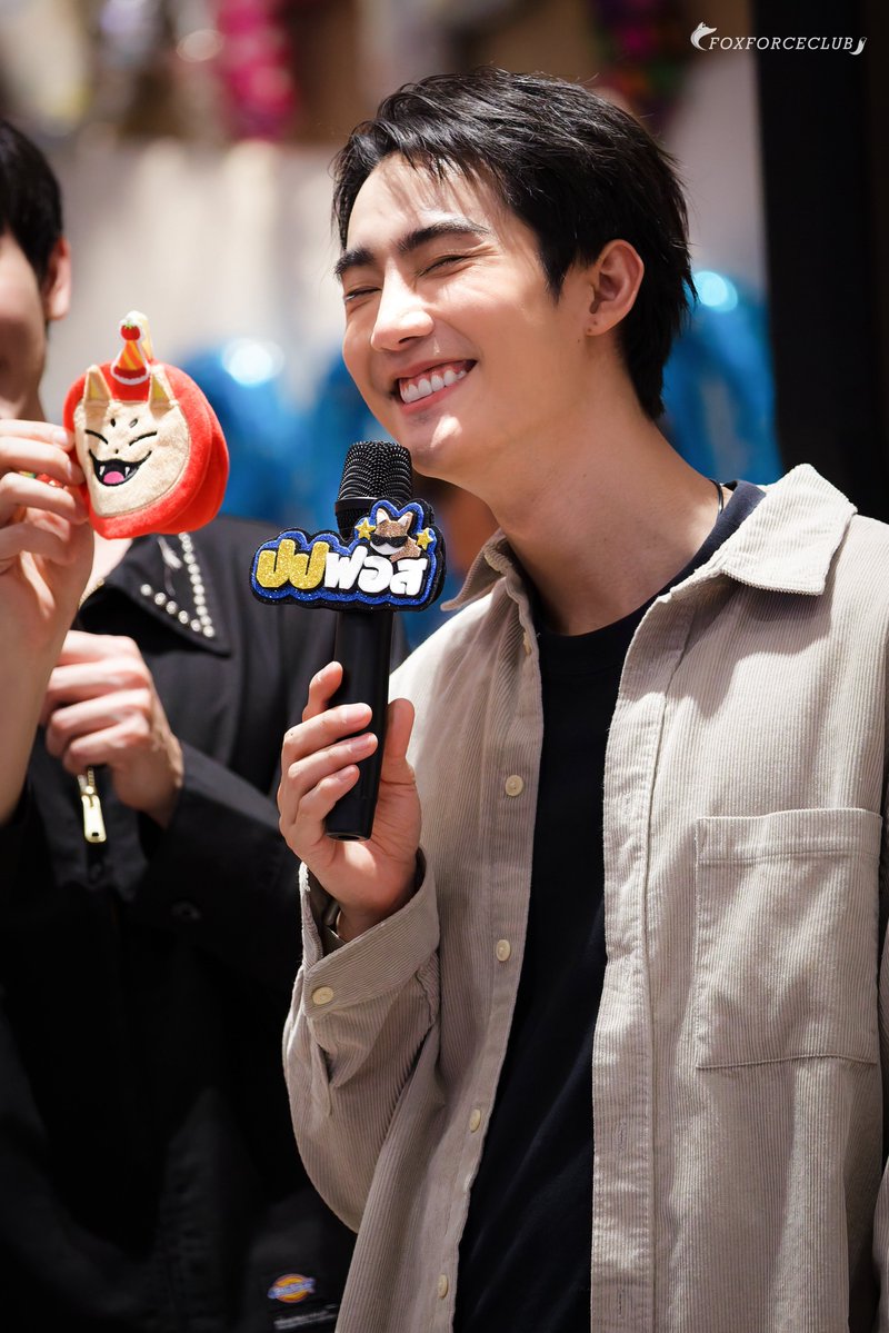 forceofficial_'s tweet image. Like father,  like son ✨️

FORCEBOOK MOS EP9
#MelodyOfSecretsEP9
#fforce_ @fforcejs 
#TOMAFOX @tomafox_gmmtv