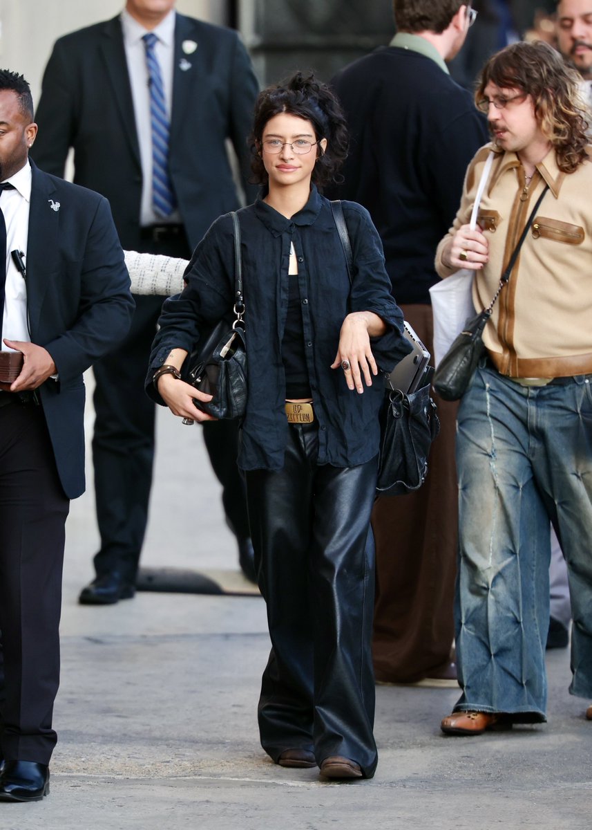 clubpopculture's tweet photo. odessa a’zion was seen arriving at the ‘jimmy kimmel live!’ studio in los angeles https://t.co/VogI6p54G9