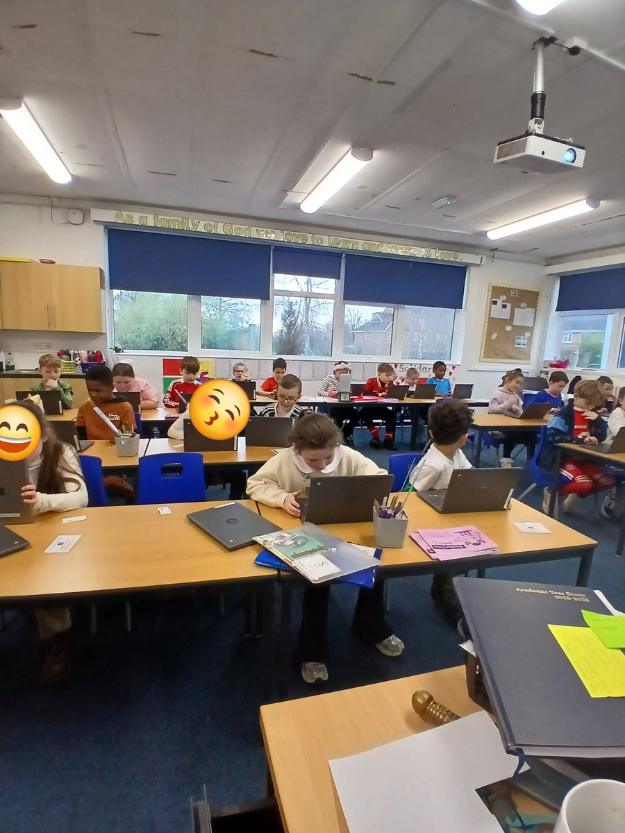 stcharlesrcpri1's tweet photo. Year 3 working hard on their NSPCC Rocks competition. Celebrating Number Day @NSPCC #NumberDay #icandomaths https://t.co/IqfrftC3GJ