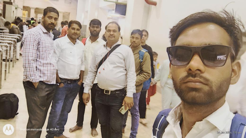 kumarvipinmaury's tweet photo. मर्यादा पुरुषोत्तम प्रभु श्री राम जन्मभूमि अयोध्या 
#kumarvipinmaury https://t.co/xVXQDPaYmO