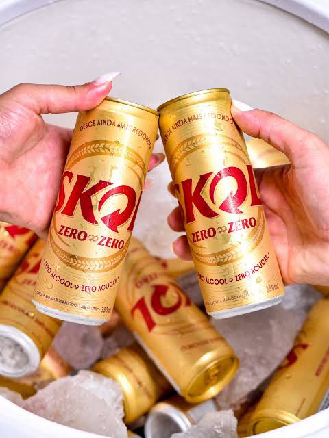 popzone's tweet image. Skol lança Zero Zero, cerveja sem álcool e sem açúcar.