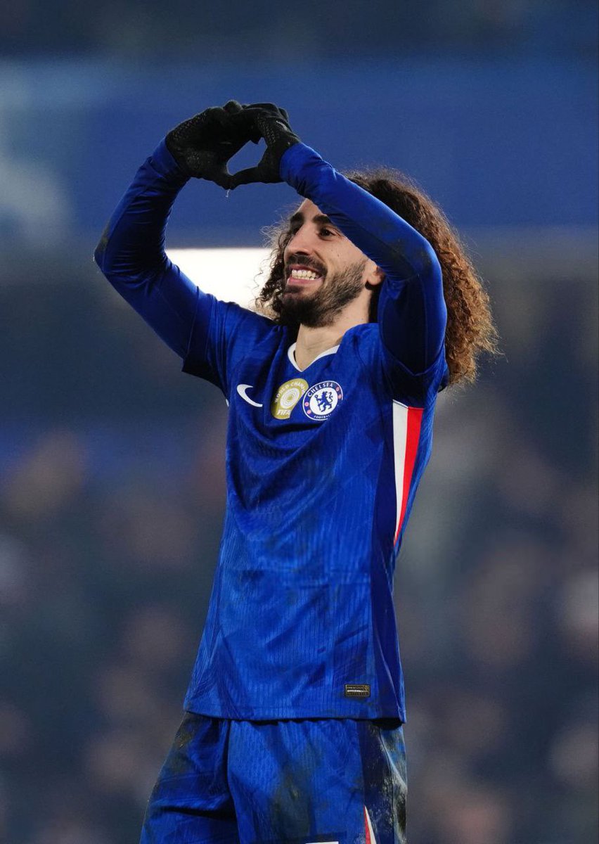 Just Chelsea tweet media